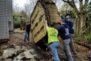 hauling away junk in st. louis