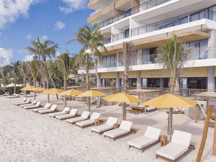 7 mile beach condo rentals